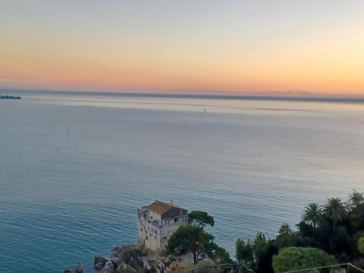 B&B Charming House Salerno Exterior photo
